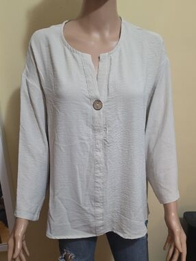 Relaxed Cream Button-Front Women’s Top